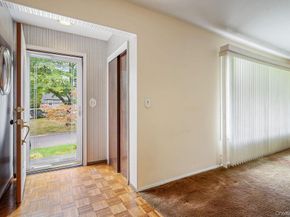 18 Seton Drive, New Rochelle NY 10804