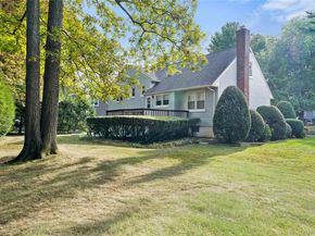 18 Seton Drive, New Rochelle NY 10804