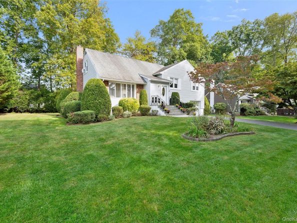 18 Seton Drive, New Rochelle NY 10804