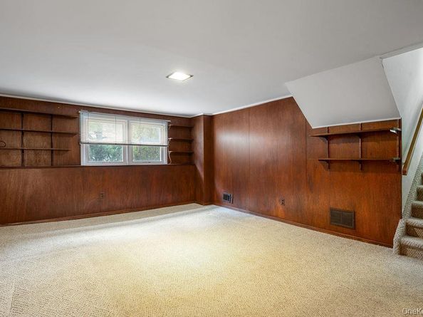 18 Seton Drive, New Rochelle NY 10804