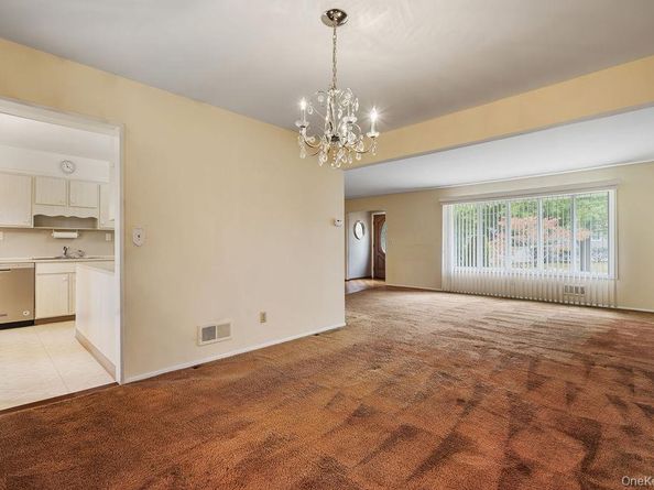 18 Seton Drive, New Rochelle NY 10804