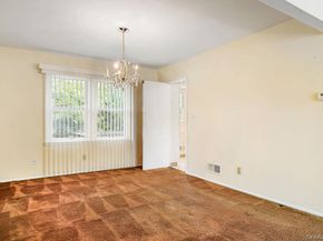 18 Seton Drive, New Rochelle NY 10804