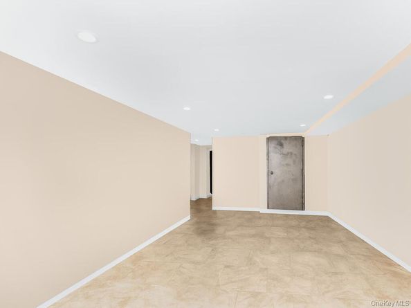1283 E 223rd Street, Bronx NY 10466