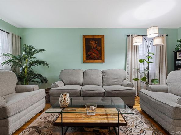 2824 Zulette Avenue, Bronx NY 10461