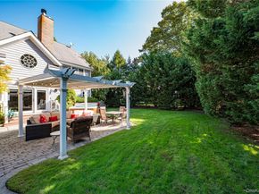 2 True Harbour Way, West Islip NY 11795