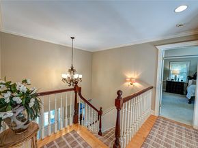 2 True Harbour Way, West Islip NY 11795