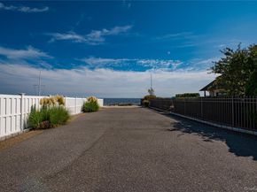 2 True Harbour Way, West Islip NY 11795
