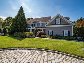 2 True Harbour Way, West Islip NY 11795