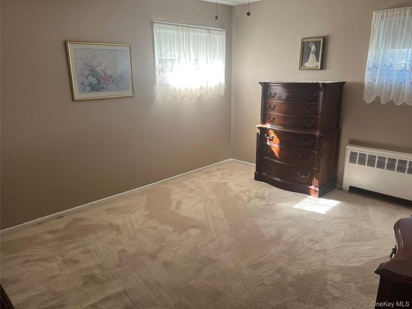 417 Cooper Road, North Babylon NY 11703