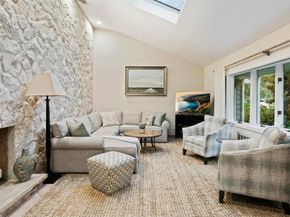 25 Surry Hill Place, Huntington NY 11743