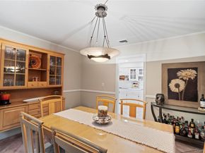 25 Surry Hill Place, Huntington NY 11743
