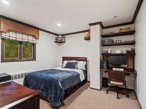 25 Surry Hill Place, Huntington NY 11743