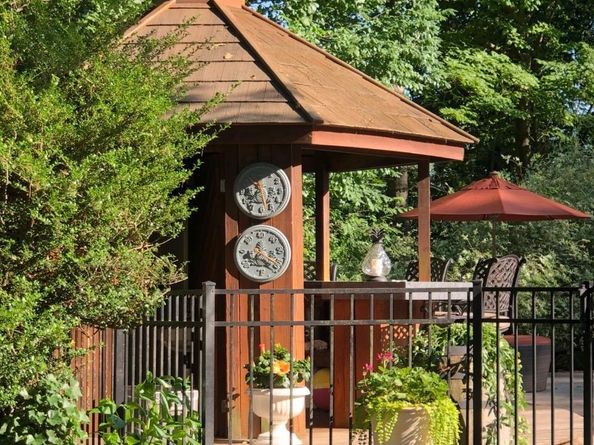 25 Surry Hill Place, Huntington NY 11743