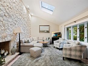 25 Surry Hill Place, Huntington NY 11743