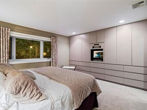 25 Surry Hill Place, Huntington NY 11743