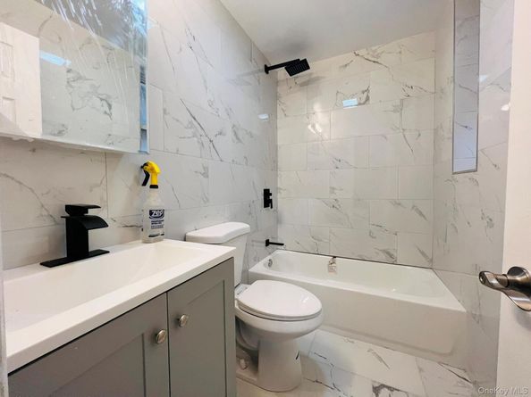 165 chestnut street, Brooklyn NY 11208