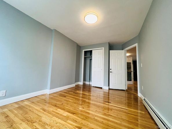 165 chestnut street, Brooklyn NY 11208