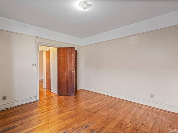155-17 Sanford Ave 2, Flushing NY 11355
