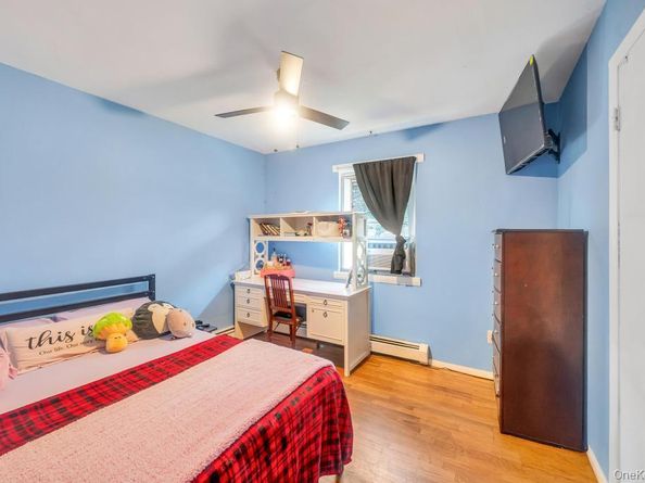 309 Dogwood Road W, Mastic Beach NY 11951