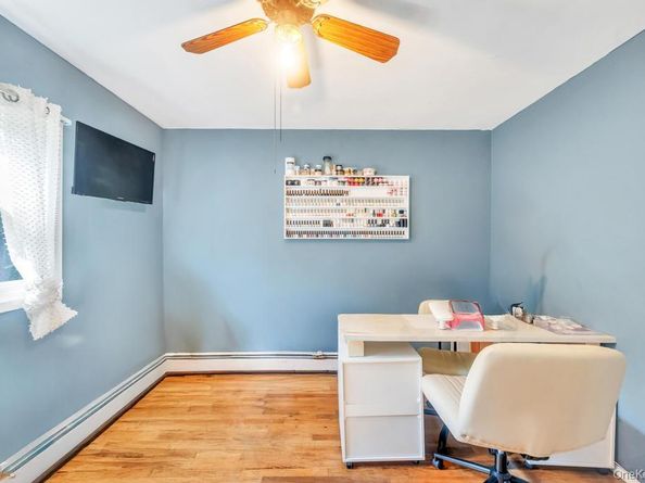 309 Dogwood Road W, Mastic Beach NY 11951