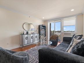 156 Beach 9th Street 4D, Far Rockaway NY 11691