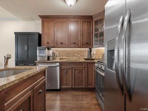 156 Beach 9th Street 4D, Far Rockaway NY 11691
