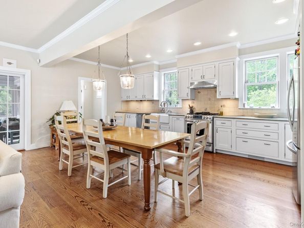 3 Ridge Way, Hampton Bays NY 11946