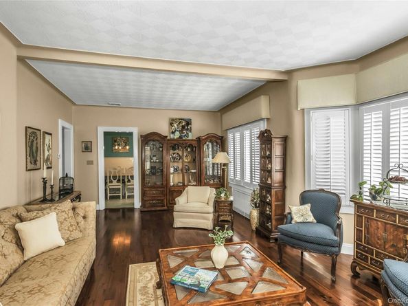 329 E Hudson Street, Long Beach NY 11561