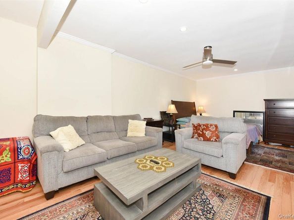 84-01 Main Street 728, Briarwood NY 11435