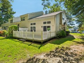 17 Pidgeon Court, Manorville NY 11949