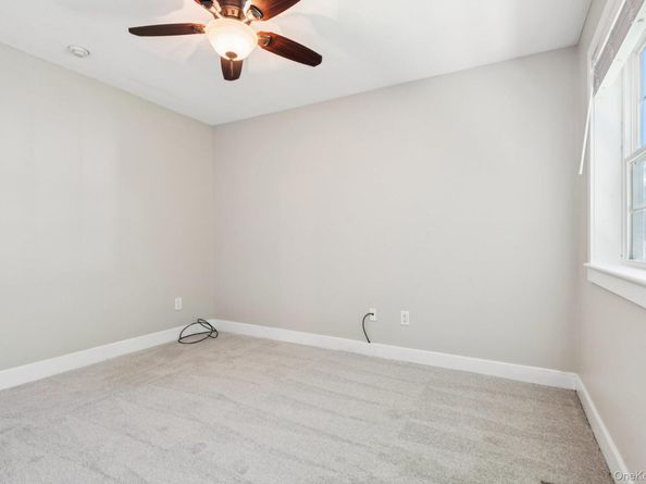 17 Pidgeon Court, Manorville NY 11949