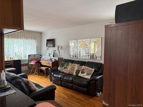 91-39 Springfield Boulevard, Queens Village NY 11428