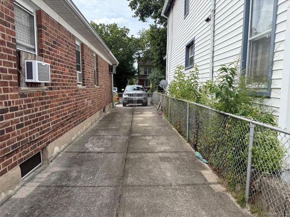 91-39 Springfield Boulevard, Queens Village NY 11428