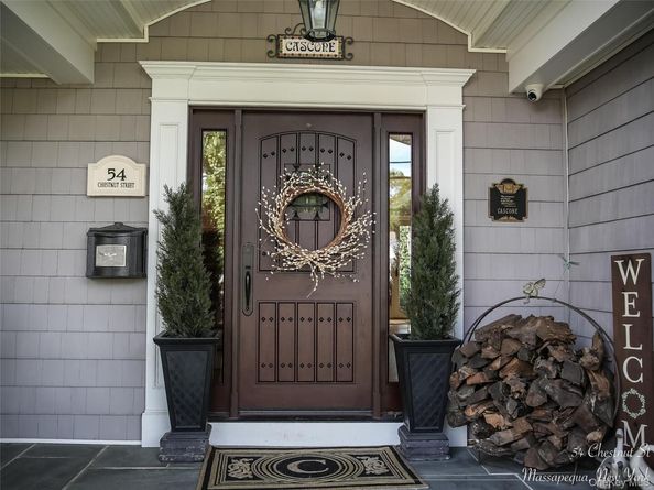 54 Chestnut Street, Massapequa NY 11758