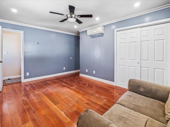 1069 Hastings Street, Baldwin Harbor NY 11510