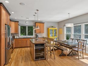 154 Montauk Hwy Highway, East Moriches NY 11940