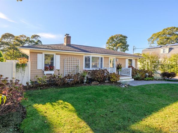 10 S Old Neck Road, Center Moriches NY 11934