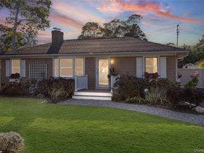 10 S Old Neck Road, Center Moriches NY 11934