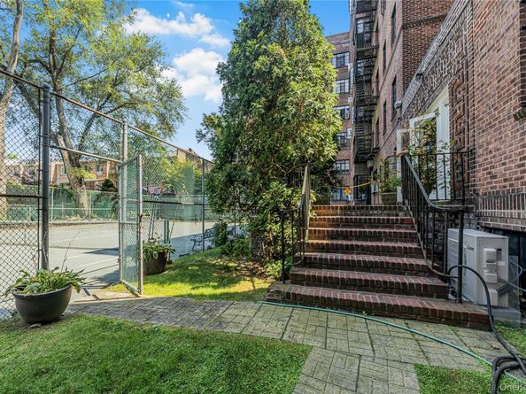 3001 Henry Hudson Pkwy 5F, Bronx NY 10463