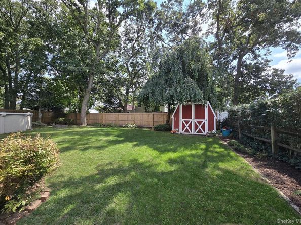 8 Corvette Road, Selden NY 11784
