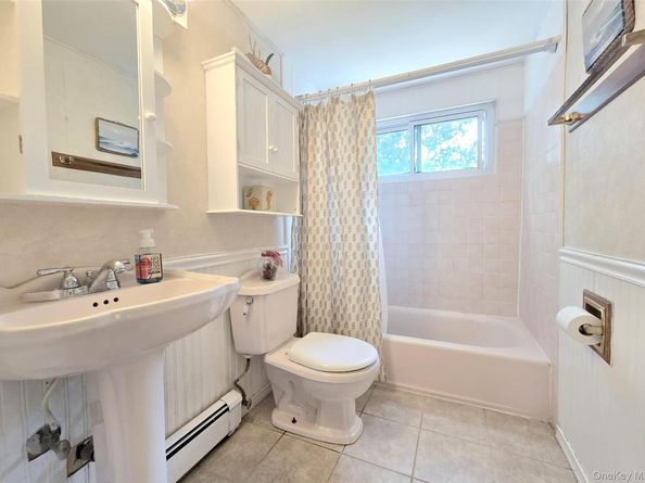 8 Corvette Road, Selden NY 11784
