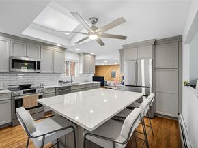 20 MacArthur Boulevard, Hauppauge NY 11788