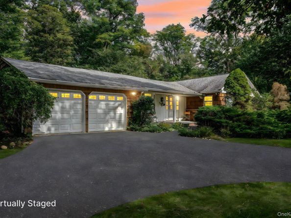 19 Whistler Hill Lane, Huntington NY 11743