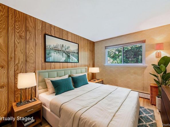 19 Whistler Hill Lane, Huntington NY 11743