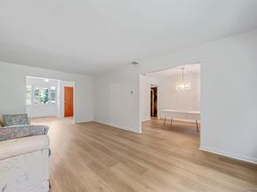 19 Whistler Hill Lane, Huntington NY 11743