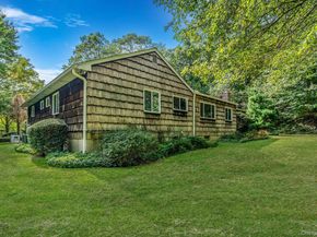 19 Whistler Hill Lane, Huntington NY 11743