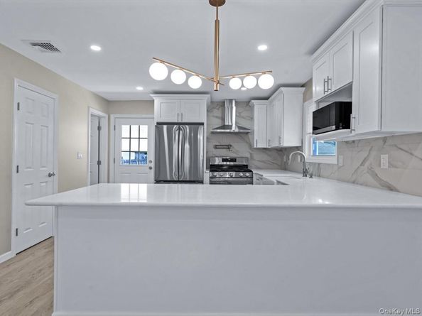 36 S 5th Avenue, Brentwood NY 11717