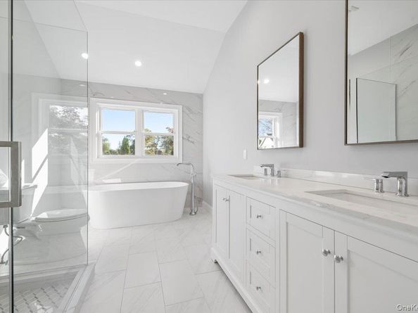 2282 Sycamore Place, Merrick NY 11566