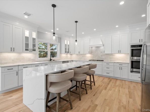 2282 Sycamore Place, Merrick NY 11566