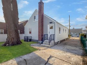 224 Windsor Parkway, Hempstead NY 11550